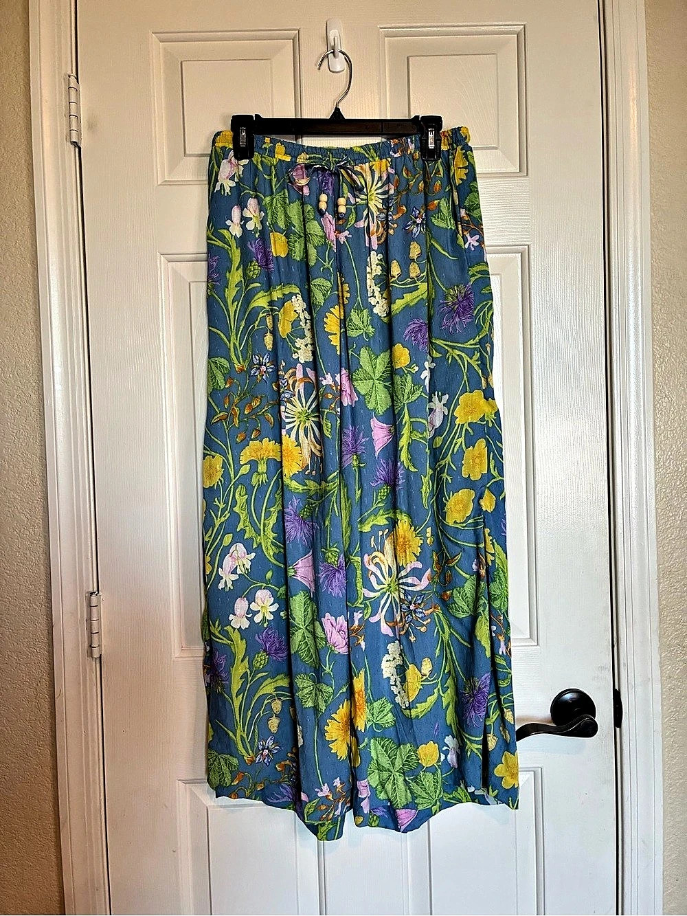 Rachel Roy Floral Wide Leg Pants in Blue & Green Size Medium Pockets